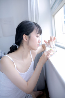 爱矢峰子